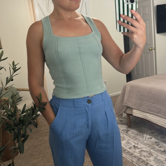 Abercrombie Sweater Tank - Picture 4 of 5